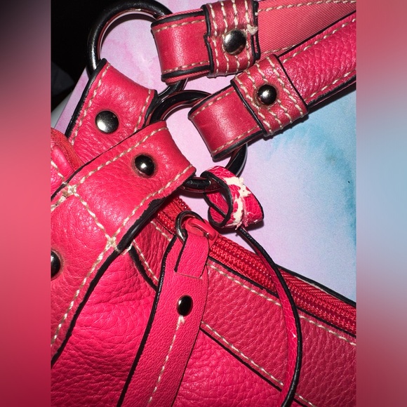 Hot pink Franco Sarto purse! Perfect for ☀️ spring and summer! ☀️ - Picture 15 of 16